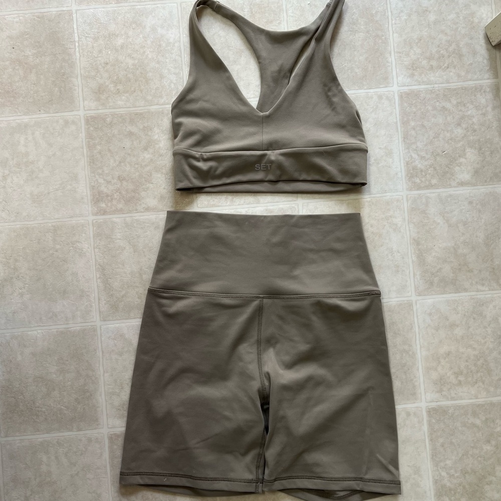 Set active bra & biker shorts